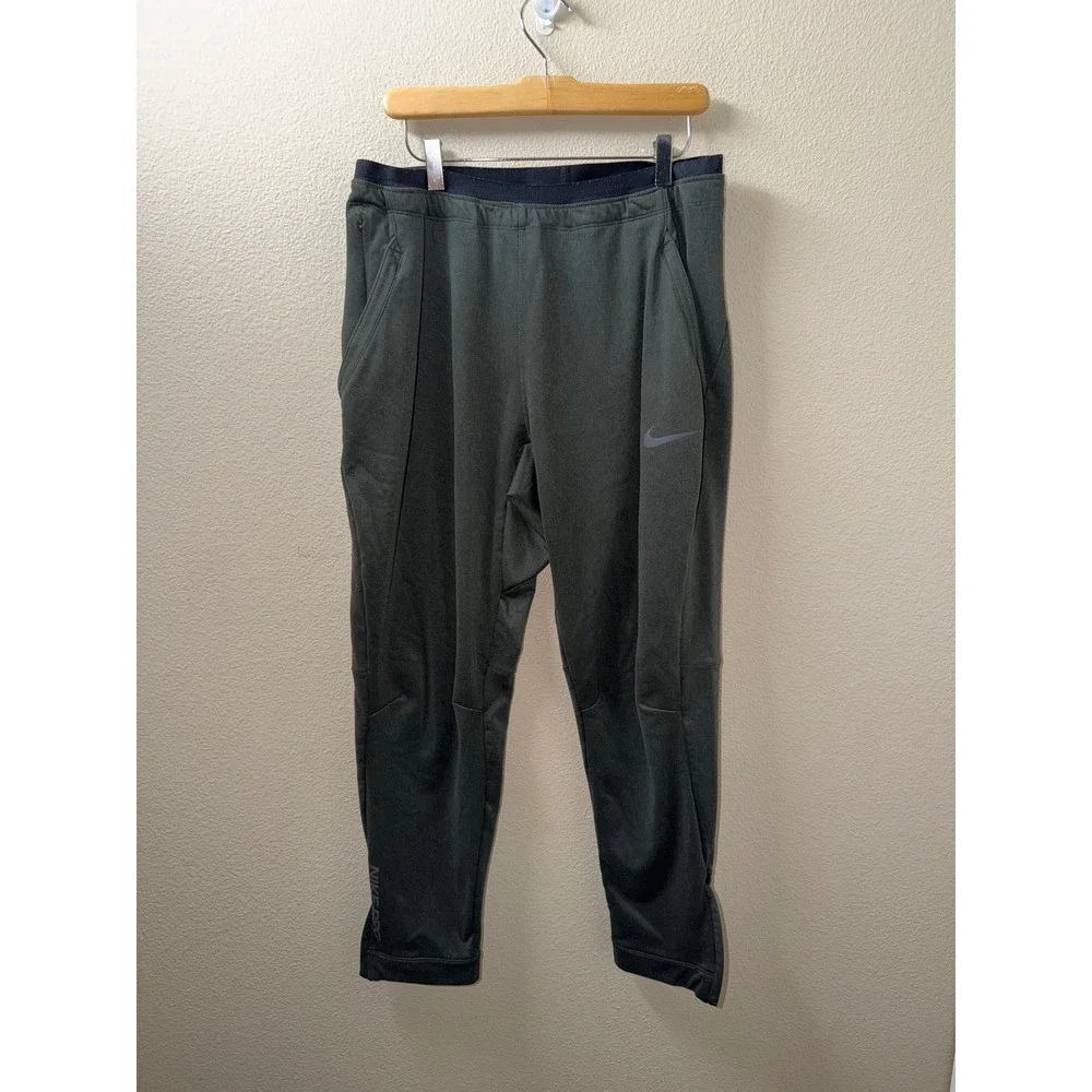 Men's Nike Pro Joggers Size Large
